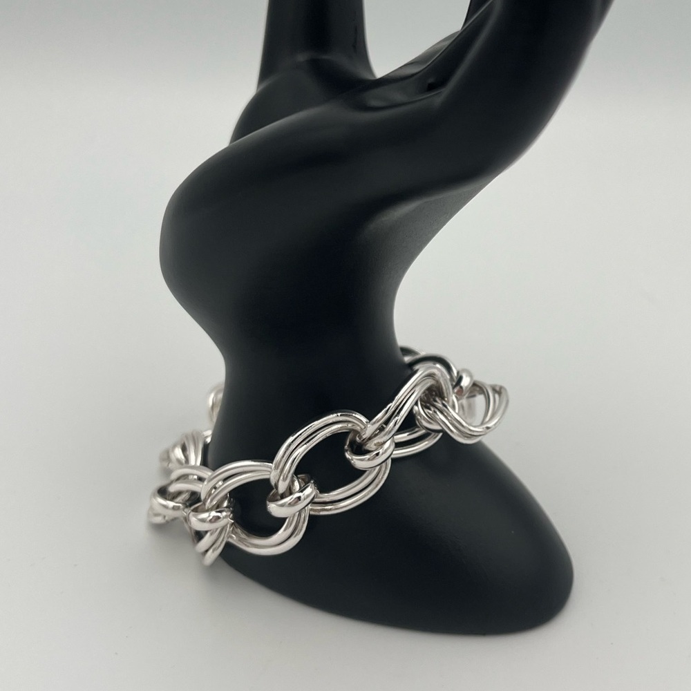 Banana Republic Silver Link Bracelet Toggle Clasp - EUC - Picture 2 of 3